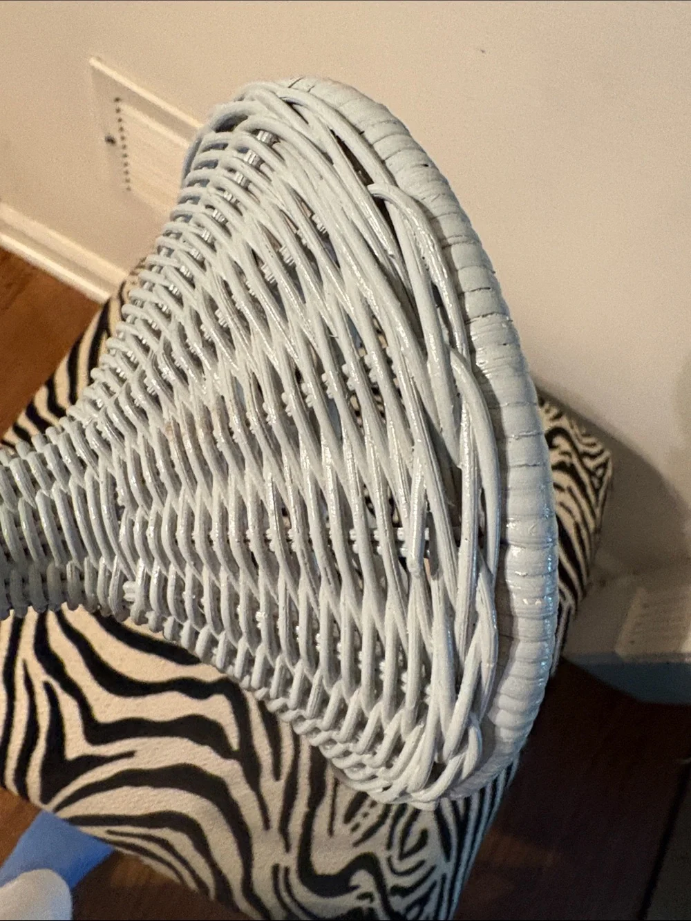 Wicker Guest Towel Holdet